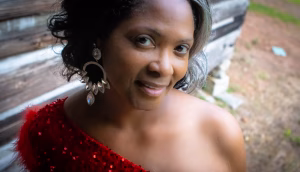 Regina Hooks - Project Casting Gallery Image 2 Regina Hooks - Gallery Image 2