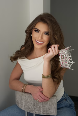 Lily Roberts - Project Casting Gallery Image 2 Lily Roberts - Gallery Image 2