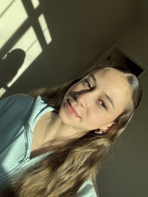 Analise Medina - Project Casting Gallery Image 5 Analise Medina - Gallery Image 5