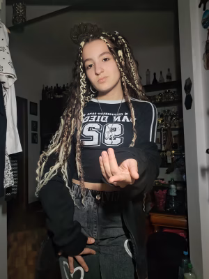 Vanessa Selouk - Project Casting Gallery Image 1 Vanessa Selouk - Gallery Image 1