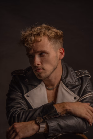 Hayden Brown - Project Casting Gallery Image 3 Hayden Brown - Gallery Image 3