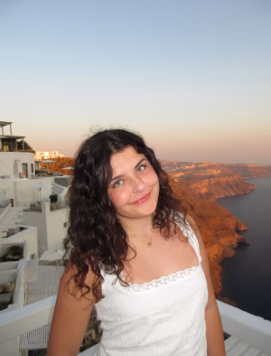 Olivia Low - Project Casting Gallery Image 1 Olivia Low - Gallery Image 1