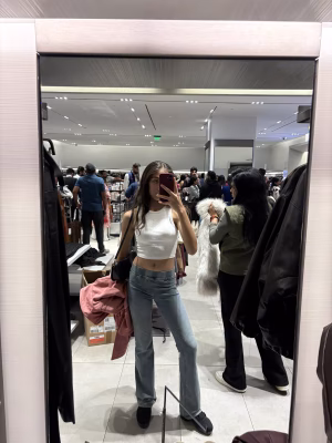 Parishka Tongya - Gallery Image 4