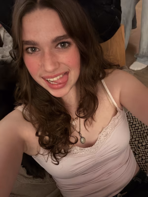 Alexandra McKnight - Project Casting Gallery Image 4 Alexandra McKnight - Gallery Image 4