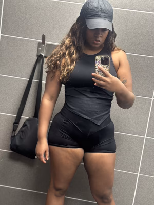 HALEY ELMORE - Project Casting Gallery Image 1 HALEY ELMORE - Gallery Image 1