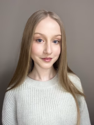 Annie Finegan - Project Casting Gallery Image 4 Annie Finegan - Gallery Image 4