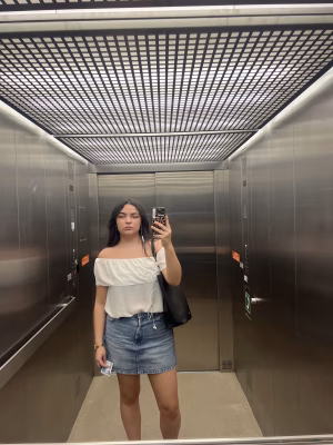 Emily Van overloop - Gallery Image 3