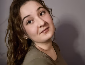 Emily Hannah - Project Casting Gallery Image 1 Emily Hannah - Gallery Image 1