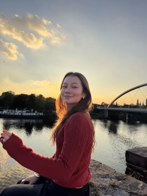 Charlotte Walsh - Project Casting Gallery Image 9 Charlotte Walsh - Gallery Image 9