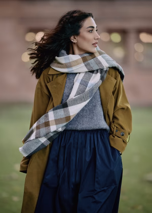 Mary Vahid - Project Casting Gallery Image 8 Mary Vahid - Gallery Image 8