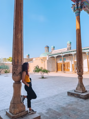 Ellia Tootoonchian - Gallery Image 1