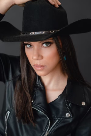 Skylar Evans - Project Casting Gallery Image 103 Skylar Evans - Gallery Image 103