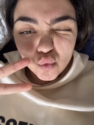 Emily Van overloop - Gallery Image 2