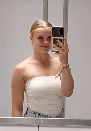 Mirthe Hop - Project Casting Gallery Image 1 Mirthe Hop - Gallery Image 1