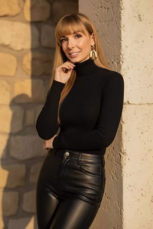 Torri Scott - Project Casting Gallery Image 6 Torri Scott - Gallery Image 6