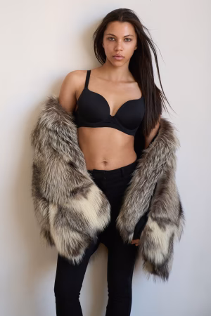 Skylar Evans - Project Casting Gallery Image 37 Skylar Evans - Gallery Image 37