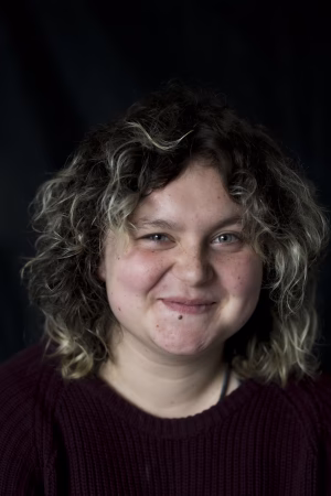 Manon Dollo - Project Casting Gallery Image 3 Manon Dollo - Gallery Image 3