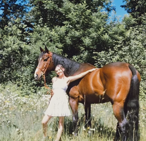 Hannah Norton - Project Casting Gallery Image 4 Hannah Norton - Gallery Image 4