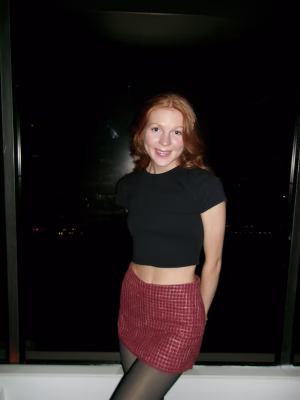 Valerie Hedlund - Project Casting Gallery Image 2 Valerie Hedlund - Gallery Image 2