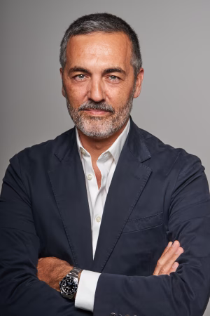 Louis Delavenne - Project Casting Gallery Image 10 Louis Delavenne - Gallery Image 10