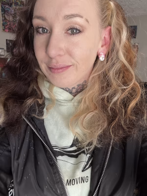 Danielle Lawrence - Project Casting Gallery Image 2 Danielle Lawrence - Gallery Image 2