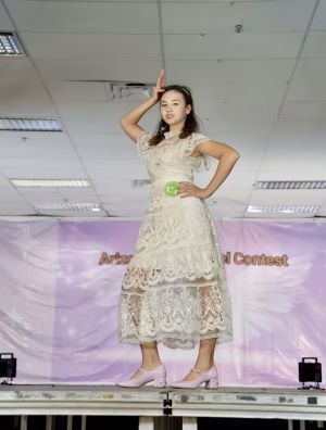 Celine Schwinger - Project Casting Gallery Image 11 Celine Schwinger - Gallery Image 11