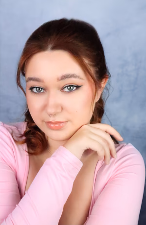 Ellie Mae Peters - Project Casting Gallery Image 5 Ellie Mae Peters - Gallery Image 5