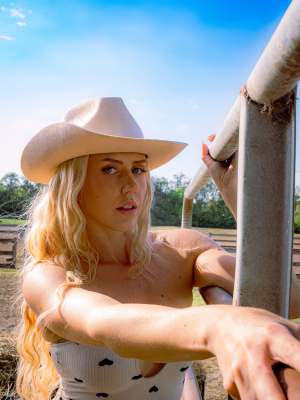 Ida Angelma - Gallery Image 1