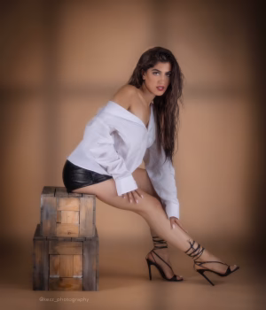 Taya Salem - Project Casting Gallery Image 4 Taya Salem - Gallery Image 4