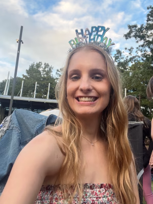 Samantha Holt - Project Casting Gallery Image 13 Samantha Holt - Gallery Image 13