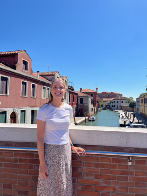 Samantha Holt - Project Casting Gallery Image 5 Samantha Holt - Gallery Image 5