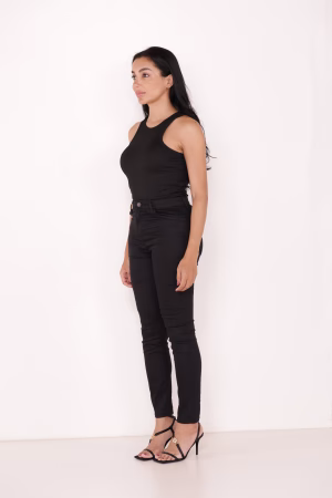 Veronica Mark - Project Casting Gallery Image 4 Veronica Mark - Gallery Image 4