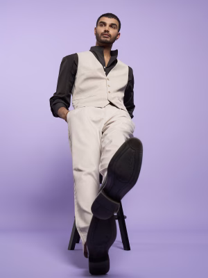 Vyvian Somaya Nellira - Project Casting Gallery Image 19 Vyvian Somaya Nellira - Gallery Image 19