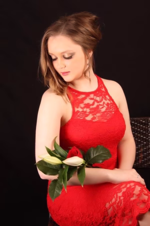 Jazmyn  Barlow - Gallery Image 1