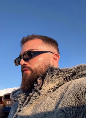 Aleksandro Gorgi - Gallery Image 1