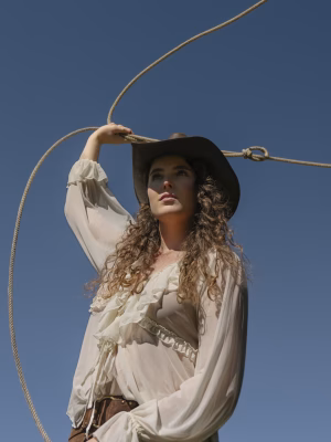 Caroline Baxter - Project Casting Gallery Image 5 Caroline Baxter - Gallery Image 5