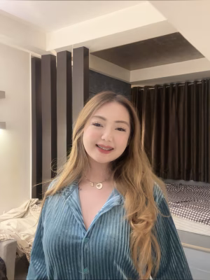 Princess Izzy Bombales - Gallery Image 2