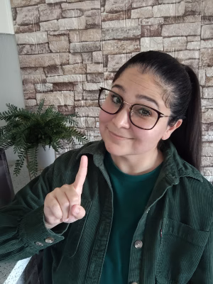 Veronica Anguiano - Project Casting Gallery Image 7 Veronica Anguiano - Gallery Image 7