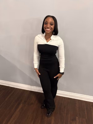 Savannah Pollard - Project Casting Gallery Image 2 Savannah Pollard - Gallery Image 2