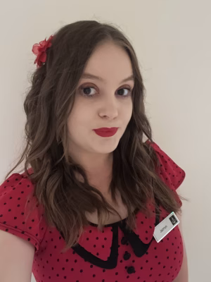 Jazmyn  Barlow - Gallery Image 3