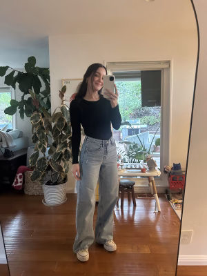 Noelle Rozakos - Gallery Image 1