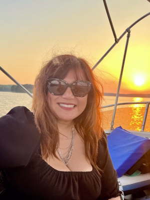 Elaine Espiritu - Project Casting Gallery Image 4 Elaine Espiritu - Gallery Image 4