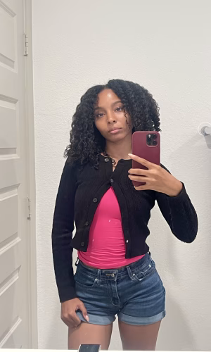 Madison Simons - Project Casting Gallery Image 5 Madison Simons - Gallery Image 5