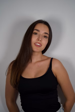 Sara Liñán Almagro - Project Casting Gallery Image 2 Sara Liñán Almagro - Gallery Image 2