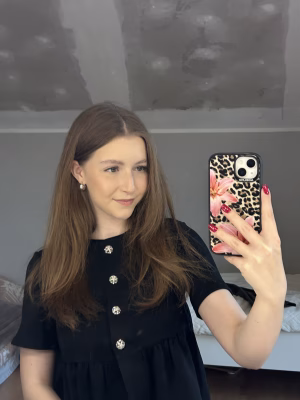 Karolina Jank - Project Casting Gallery Image 4 Karolina Jank - Gallery Image 4