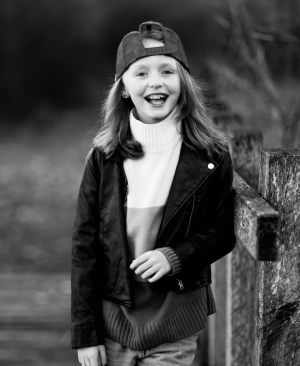 Mackenzie Dolan - Project Casting Gallery Image 4 Mackenzie Dolan - Gallery Image 4