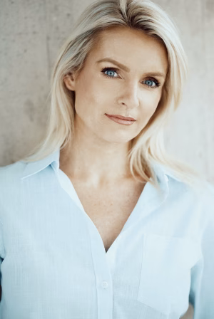 Elaine B Carroll - Project Casting Gallery Image 4 Elaine B Carroll - Gallery Image 4