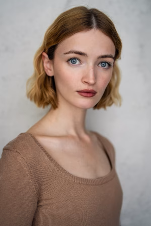 Jade Oswald - Project Casting Gallery Image 3 Jade Oswald - Gallery Image 3