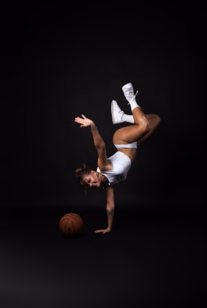 Daria Elena Komuniewska - Project Casting Gallery Image 6 Daria Elena Komuniewska - Gallery Image 6