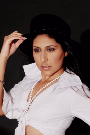 Selavionne Vescari - Project Casting Gallery Image 9 Selavionne Vescari - Gallery Image 9